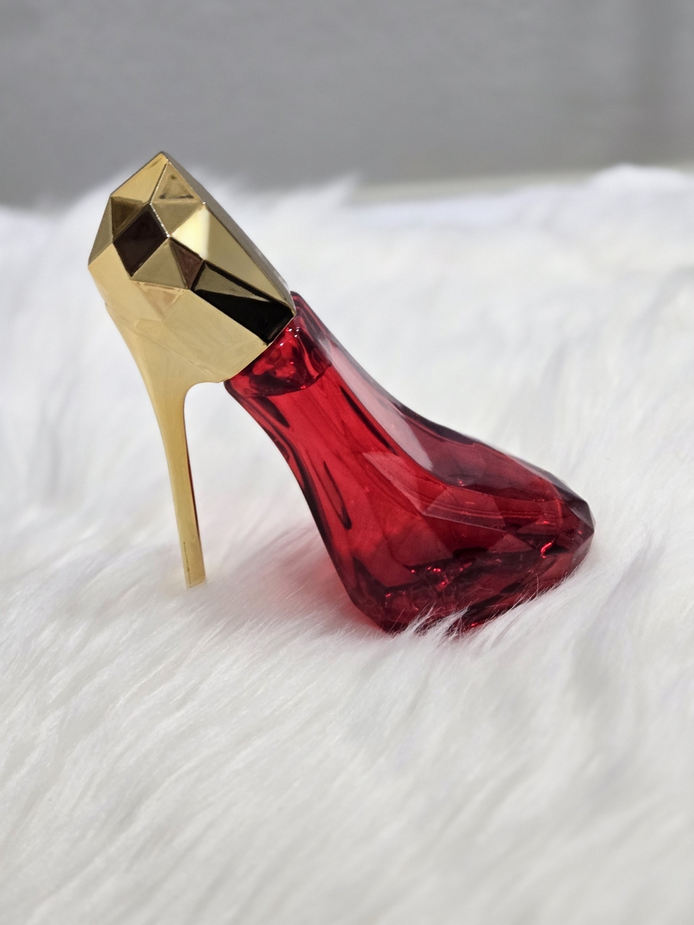 Women's Red & Gold Stiletto Heel Bottle — Elegant Mini Perfume